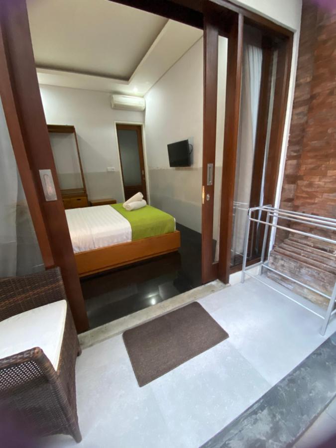 Rahayu Guest House Seminyak Buitenkant foto